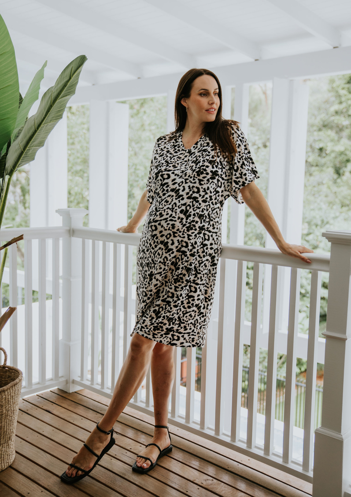 Sloane leopard mama dress pregnancy hospital bag