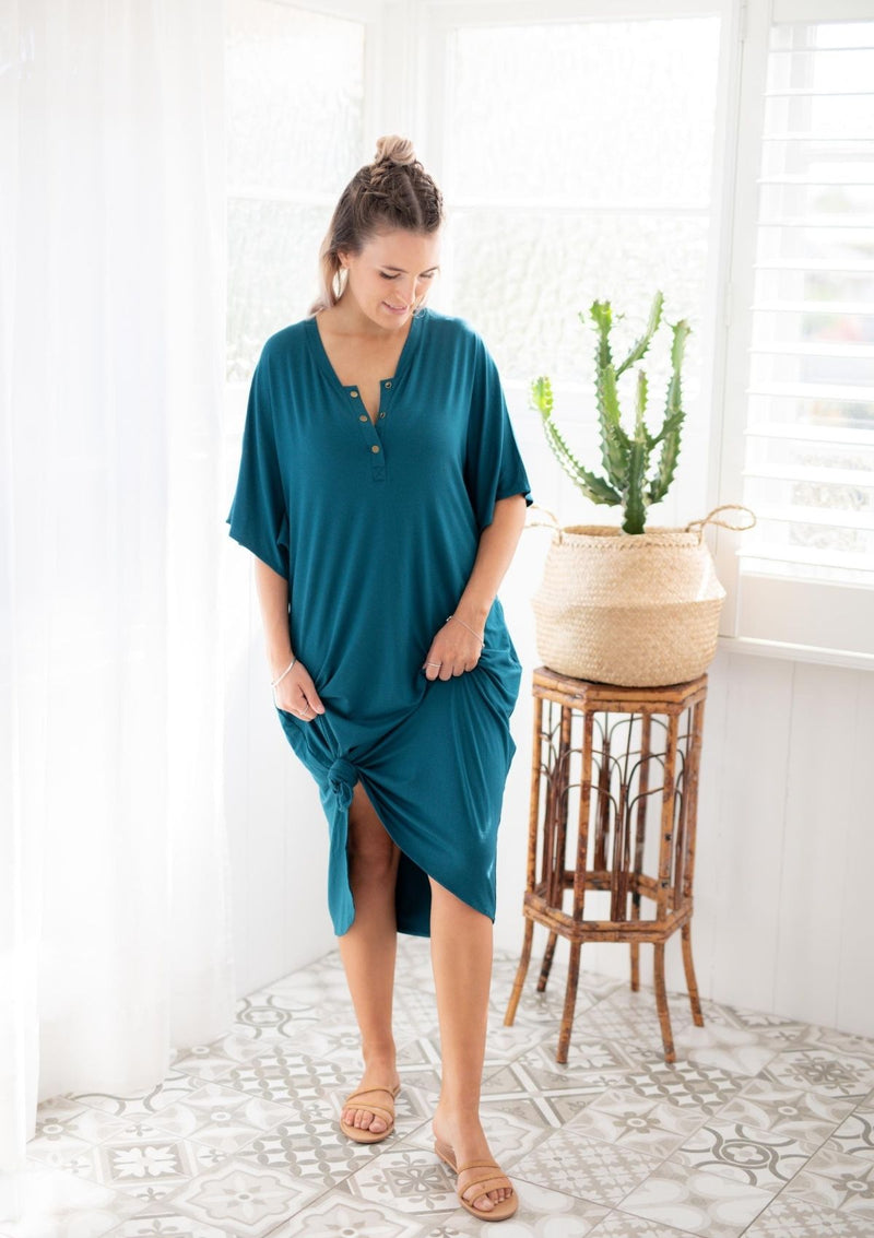 The Comfort Mama dresses for pregnancy,  labour, breastfeeding and beyond. LUNA Teal bamboo dress.